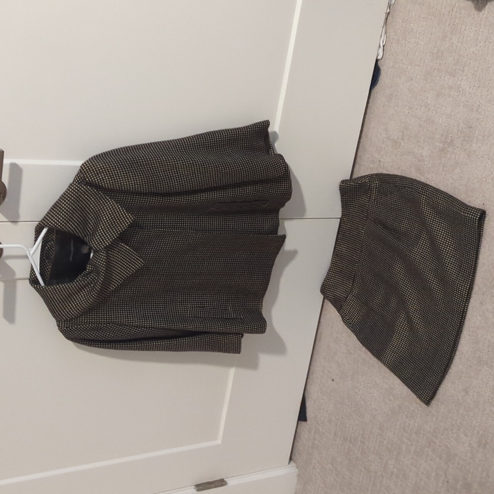 Banana Republic Classic Skirt Suit